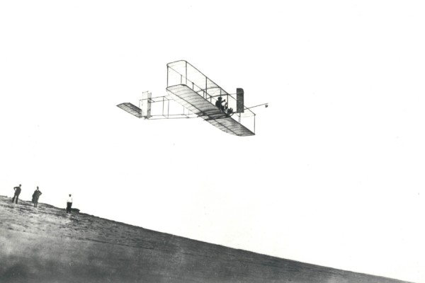 A Turning Point in Aviation History: The First Passenger Aircraft and Its Story