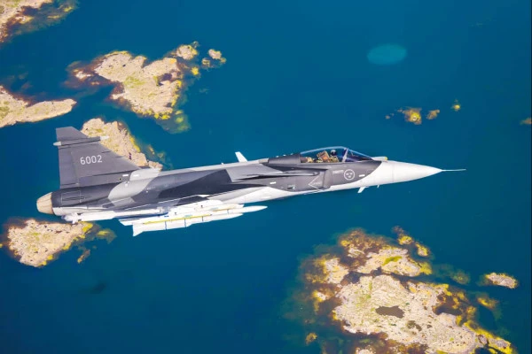 Gripen E Modelinden İlk Meteor Füzesi Atışı Yapıldı