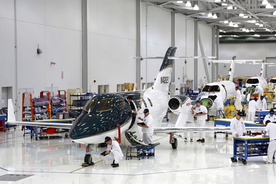 HondaJet 250. Teslimatını Kutluyor